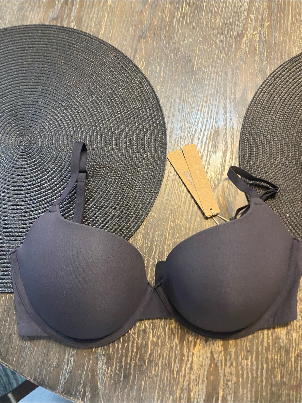 Skims fits everybody push up Bra — Black size 32DD